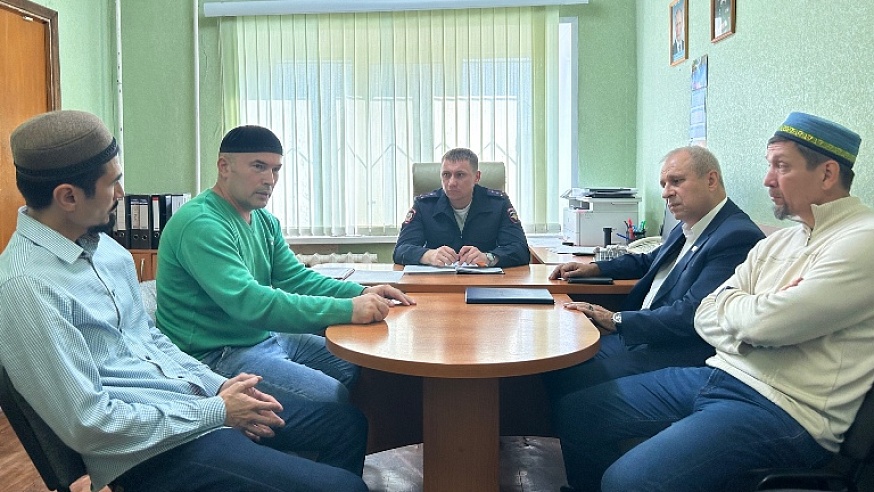 Саратовские полицейские встретились с представителями национальных диаспор