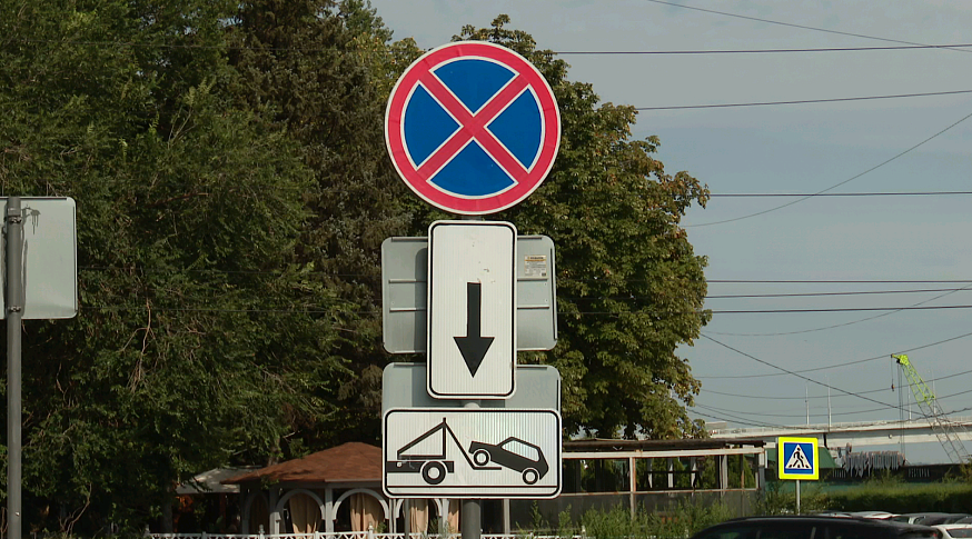 Саратовские эвакуаторщики устроили "охоту" за автомобилями