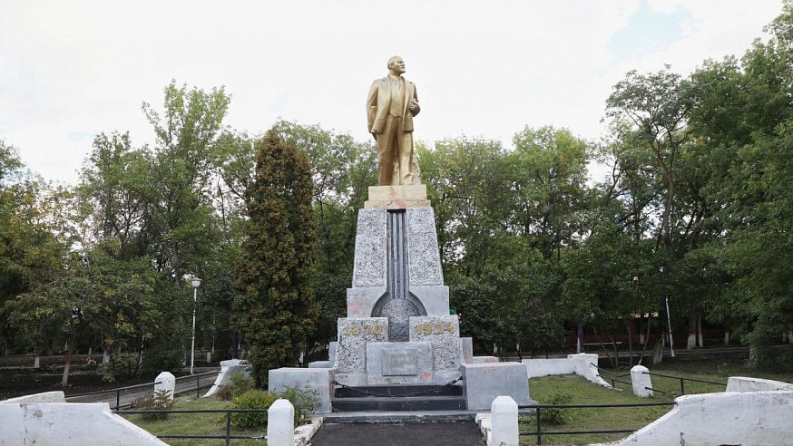 Володин предложил Воробьеву взять шефство над памятником Ленину в Балашове