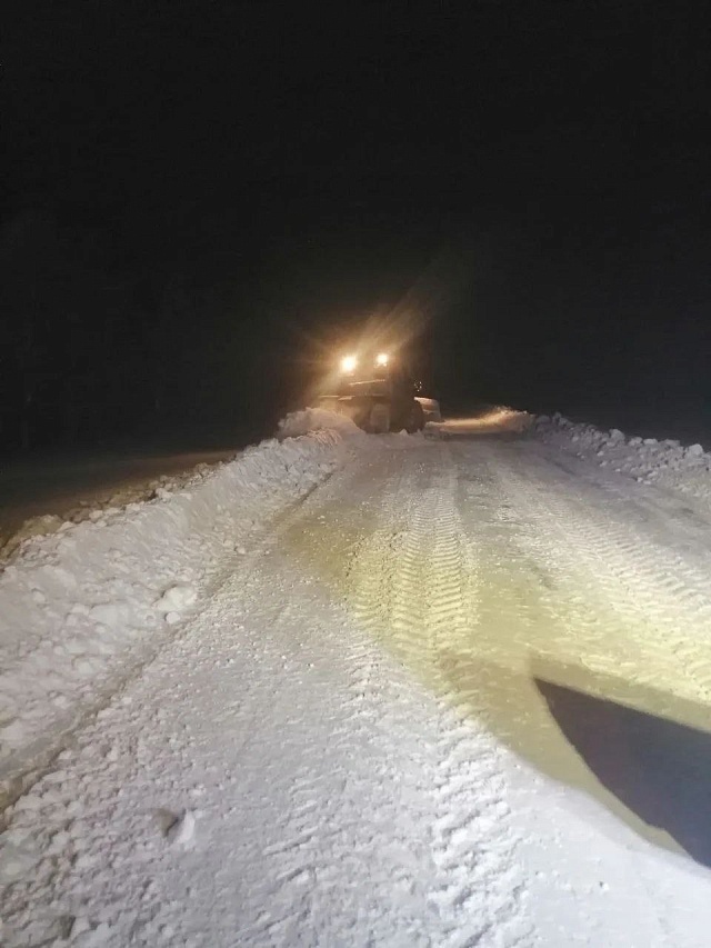 Саратовцев призывают по возможности отказаться от поездок  