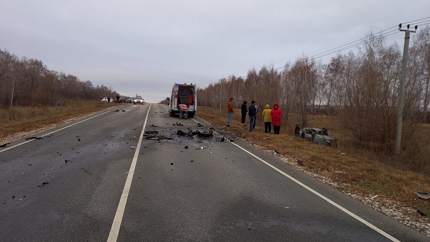 В ДТП на трассе под Саратовом погибли два человека