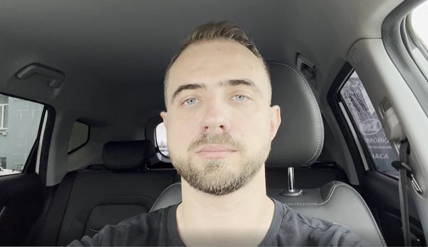 Шеф-редактор телеканала "Саратов 24" вместе с дочерью сделали световозвращающего единорога 