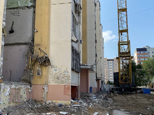 На Блинова идет укрепление дома №4 после взрыва газовоздушной смеси в доме №2