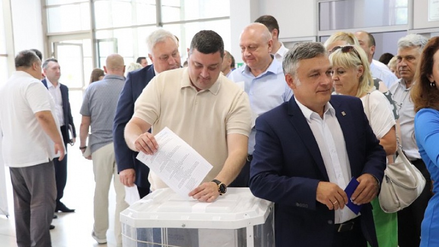 "Единая Россия" утвердила список кандидатов по единому избирательному округу на выборы в Саратовскую областную Думу