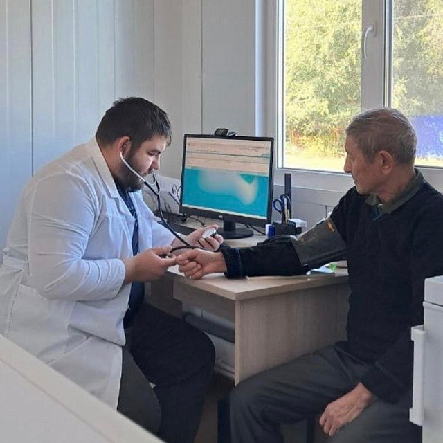 В Новоузенском районе открылся модульный фельдшерско-акушерский пункт