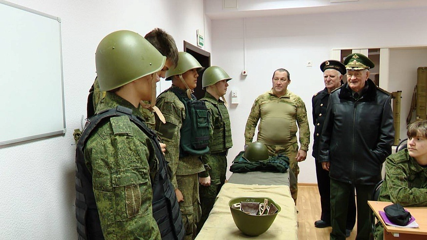 В Саратове открыли первую смену учебных сборов в военно-тактическом городке