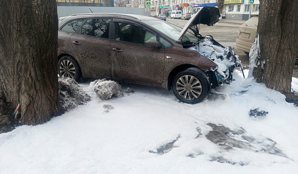 В Саратове в двух ДТП пострадали два пешехода и водитель