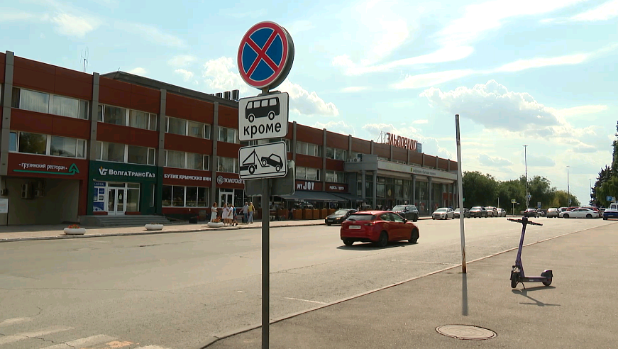 Саратовские эвакуаторщики устроили "охоту" за автомобилями