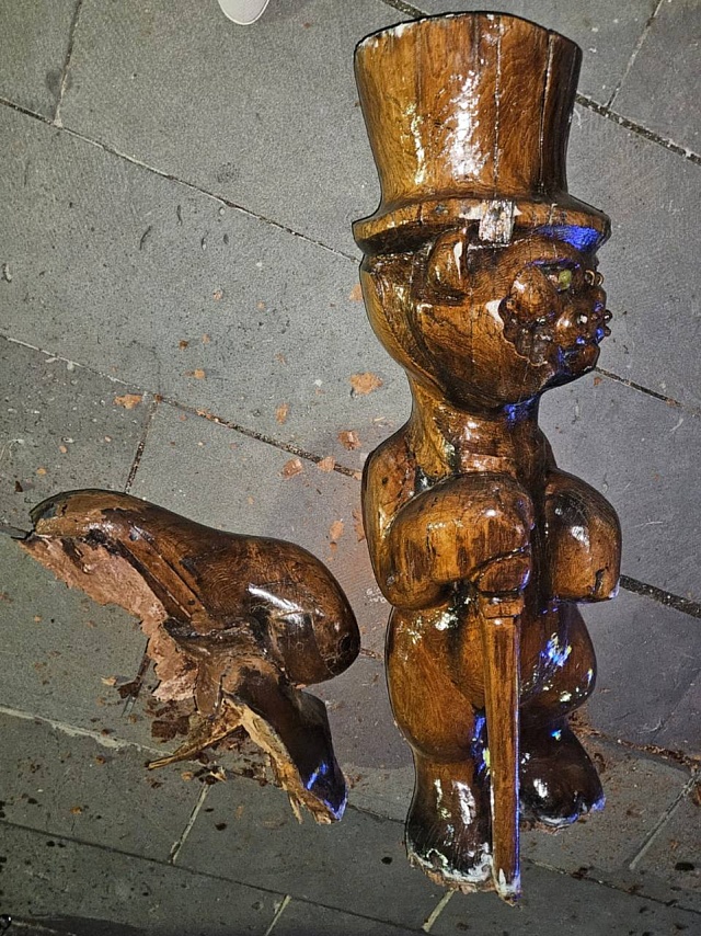 В Горпарке Саратова скульптура упала на ребенка, малыш погиб