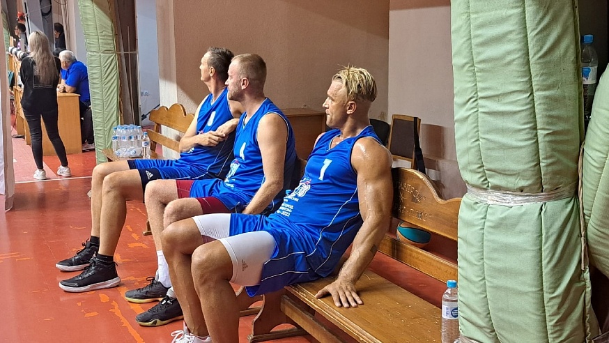 Звезды российского баскетбола показали класс в Саратове