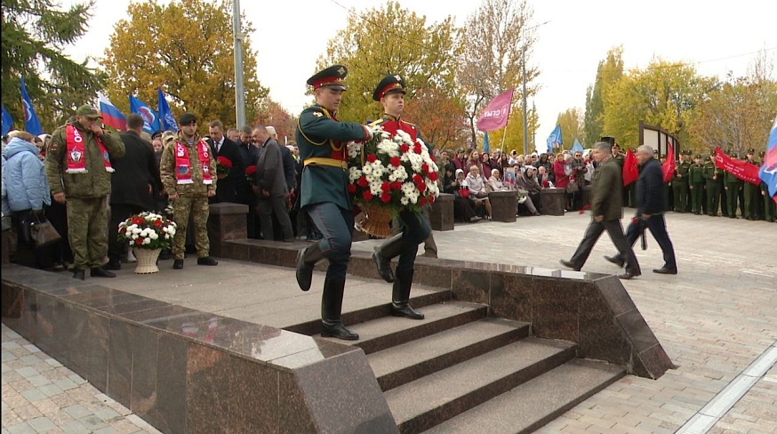 В Саратове вспоминали погибших в зоне проведения спецоперации бойцов