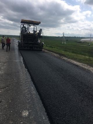 В Татищевском районе начался ремонт дороги до села Мизино-Лапшиновка