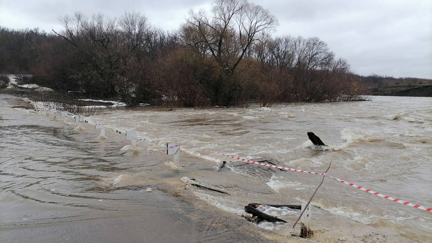 В Саратовской области затоплены девять мостов и две плотины 