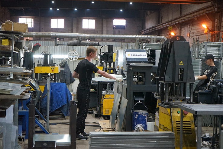 В Саратовской области выбрали 10 новых дорожных знаков, придуманных школьниками