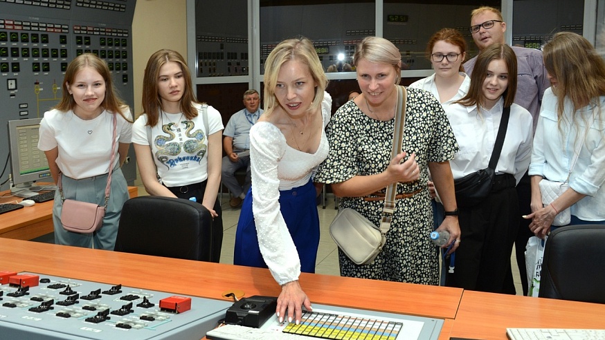 В рамках проекта "С папой на работу" на Балаковской АЭС побывали дети сотрудников станции