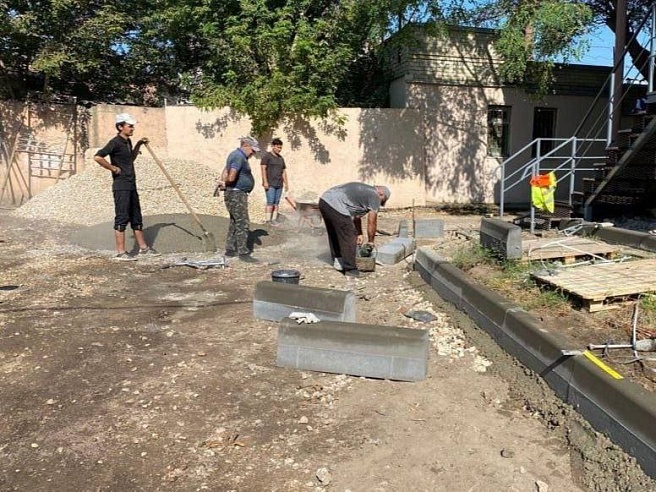 В Саратовской области отремонтируют 27 больничных дворов