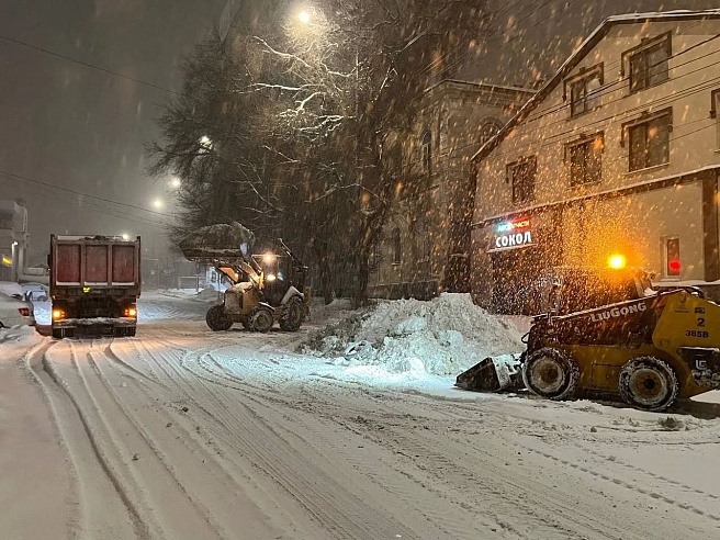 Саратовцев призывают по возможности отказаться от поездок  
