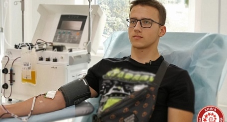 Саратовец за три года сдал более 33 литров крови