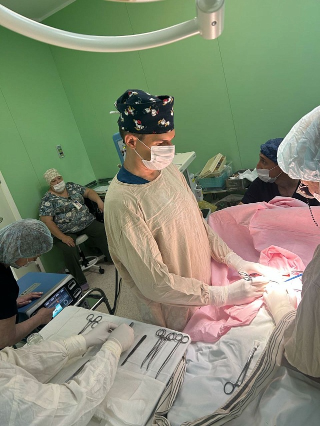 Саратовские врачи прооперировали ребенка с редкой патологией поджелудочной железы