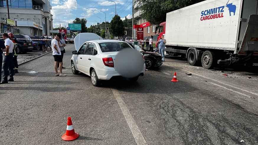 Саратовские СМИ сообщают, что в ДТП на Соколовой погиб сын губернатора Романа Бусаргина