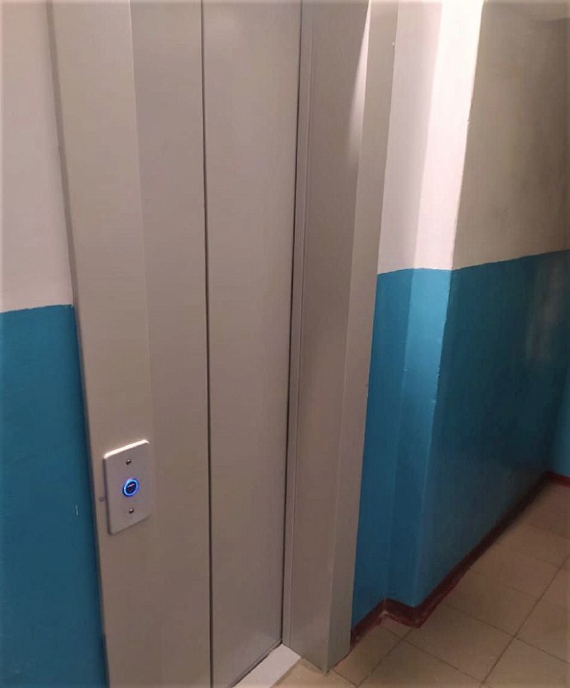 33 лифта заменили в многоквартирных домах Саратовской области