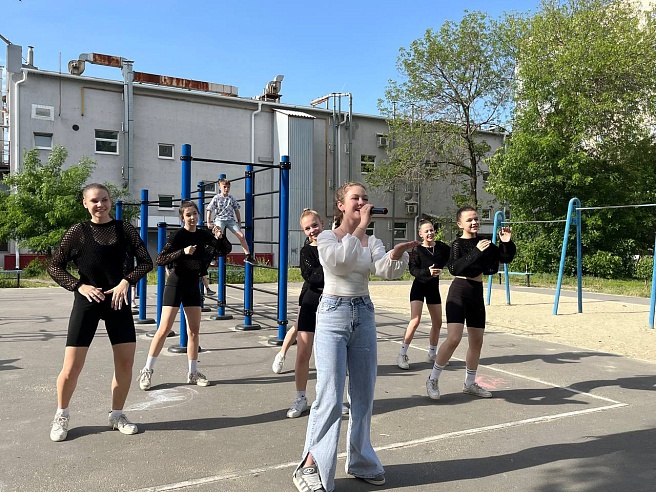 Более 9,5 тысяч саратовских подростков нашли летнюю подработку 