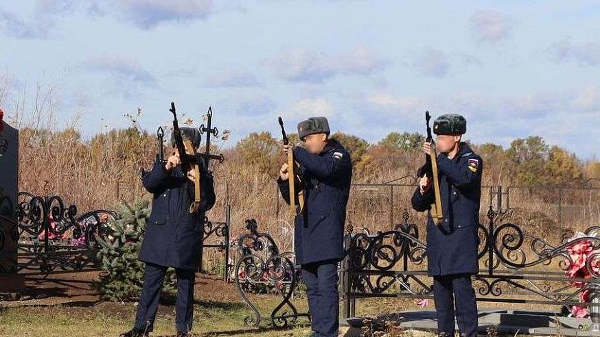 Еще трое бойцов из Саратовской области погибли в зоне СВО