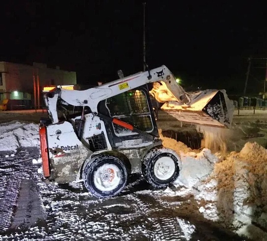 В Саратове из 35 поврежденных штормом крыш полностью восстановлены три