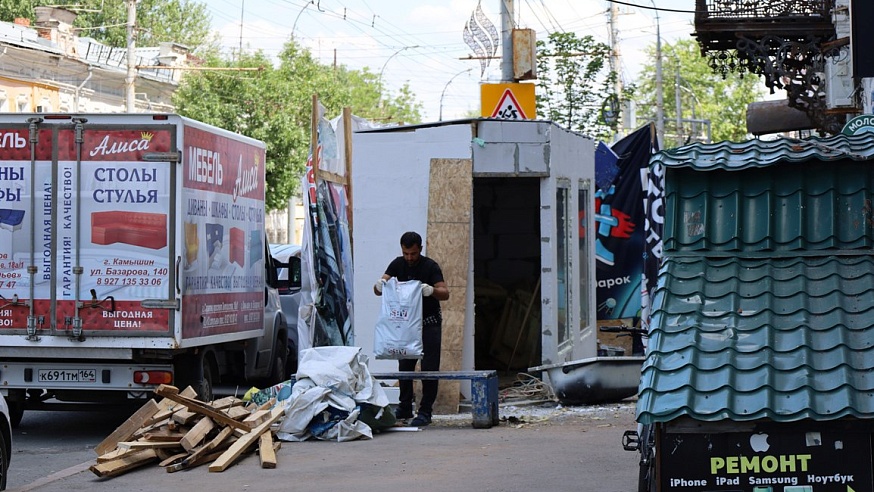 В центре Саратова началось незаконное строительство