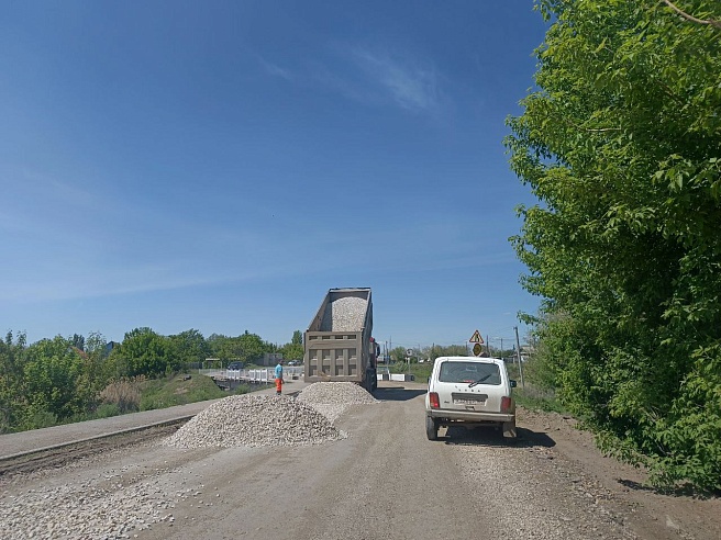 В Горном и Большой Сакме отремонтировали дороги по региональной программе