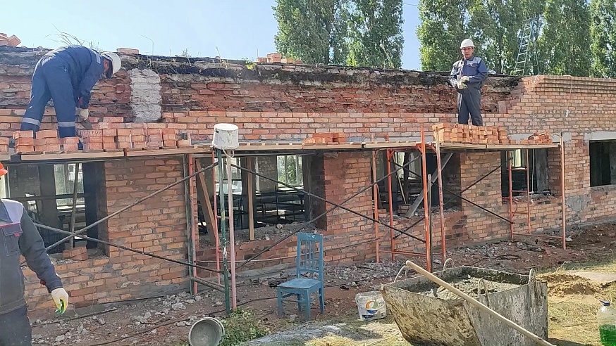 В Саратове ремонтируют одно из зданий водопроводного комплекса