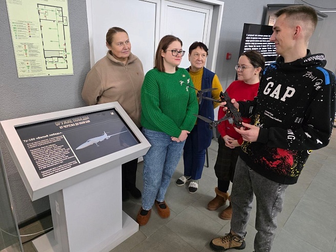 В музее СВО Саратова заработала выставка 3D-моделей российского оружия