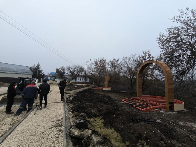 В Саратовской области устанавливают балконы над Медведицей