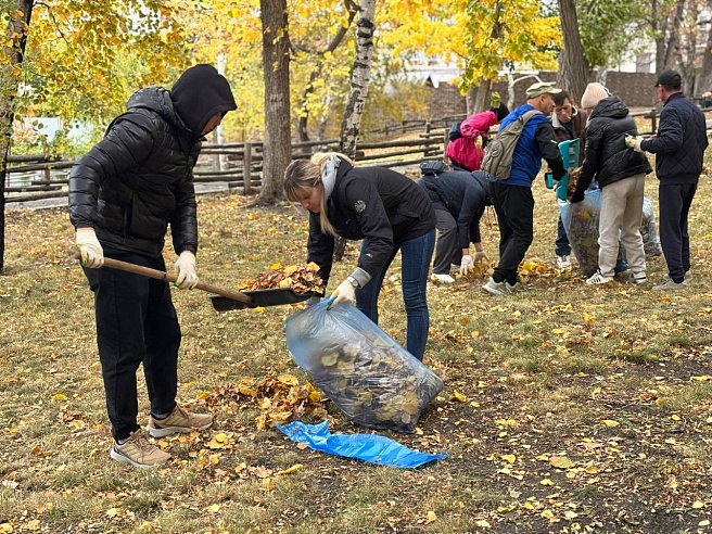 Более шести тысяч жителей Саратова приняли участие в общегородском субботнике