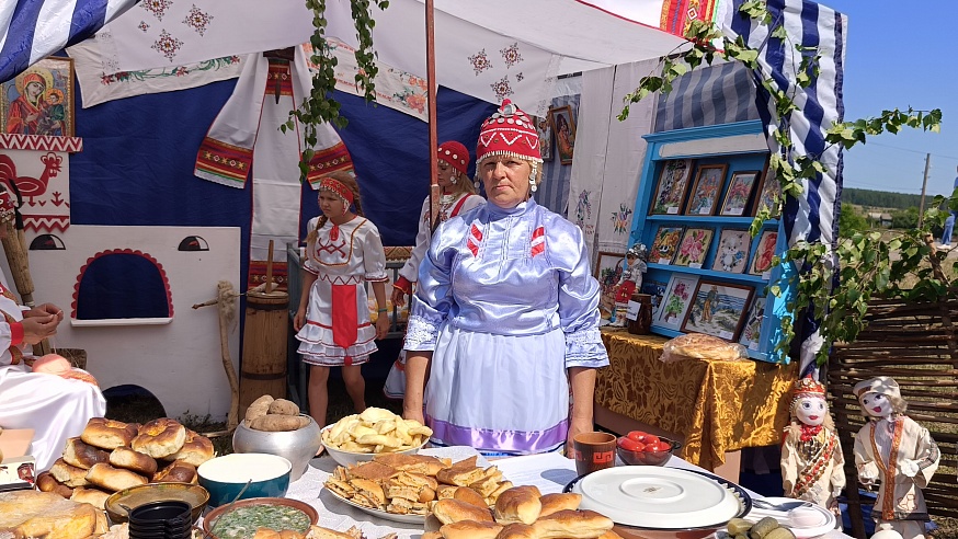 Под Саратовом прошел национальный Чувашский праздник Акатуй