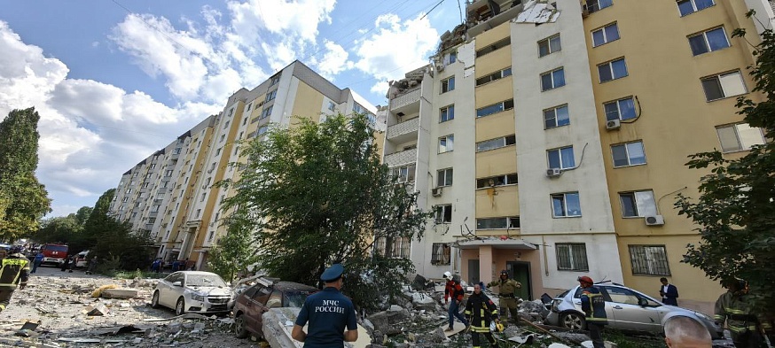 Открыта горячая линия для пострадавших при частичном обрушении дома на Блинова