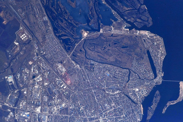 Космонавт Артемьев поделился фото Саратова из космоса