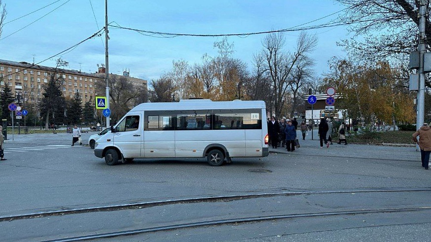 В Саратове проверили работу трех автобусных маршрутов