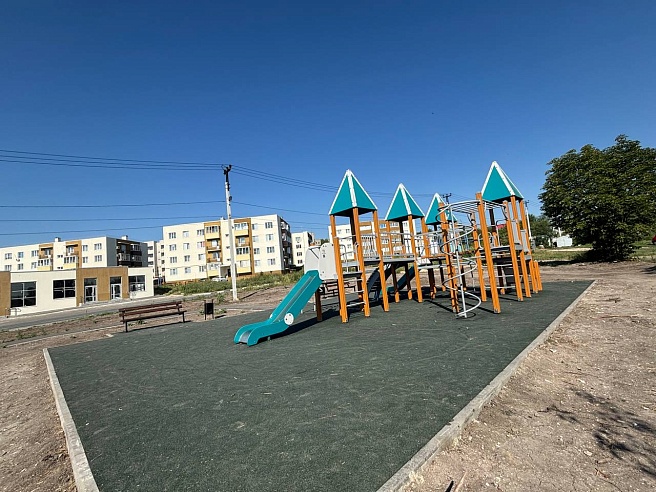 В Вольске завершили благоустройство сквера и общественного пространства