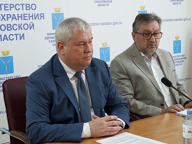 Отравившуюся ягодами девочку из Ровного выписали из больницы