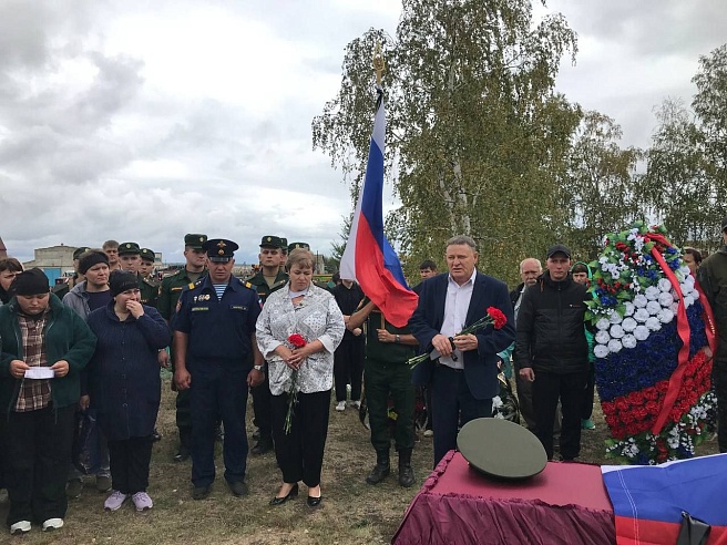 Саратов, Лысогорский и Новобурасский районы прощаются с погибшими бойцами