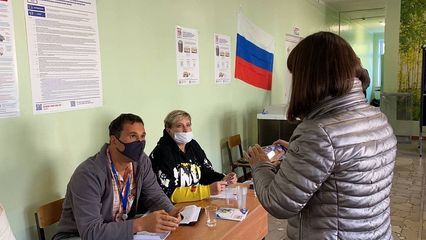 Представитель «Яблока» мешает работе избирательной комиссии в Балакове