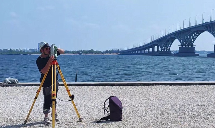 Исаев сообщил о подготовке плана благоустройства участка набережной от моста до пляжа в Затоне