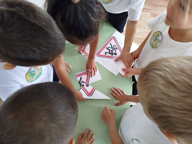 Для новоузенских дошкольников провели профилактическую игру о безопасности на дорогах