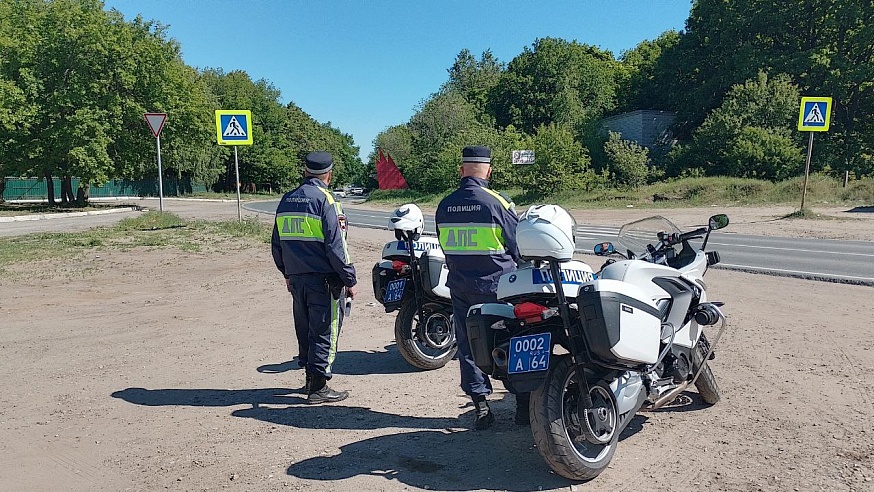 Саратовский мотопатруль за пять дней выявил 44 нарушения правил дорожного движения