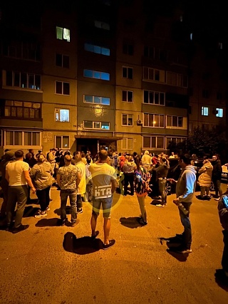 Ночью в Балакове сотни добровольцев искали шестилетнего мальчика. Ребенка нашли живым