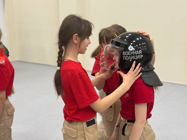 Саратовским школьникам рассказали о службе в военной полиции