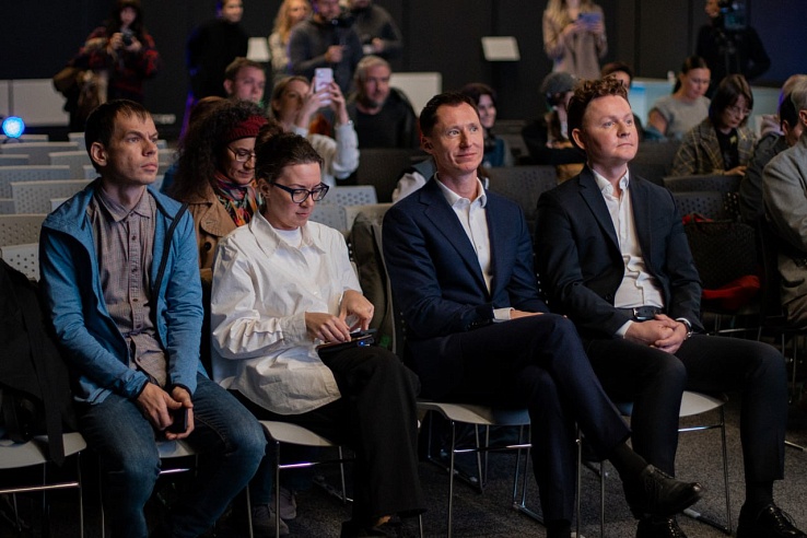 Трамвай - связующее звено между прошлым и будущим: состоялась премьера проекта "Проводники"