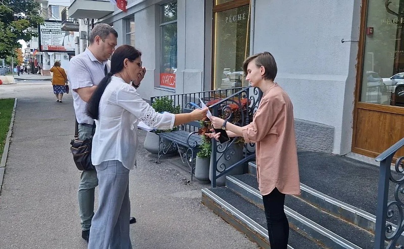 Саратовские предприниматели не содержат территорию у магазинов в надлежащем виде