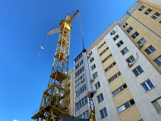 Жители четвертого подъезда обрушившегося дома на Блинова до сих пор не могут вернуться в свои квартиры